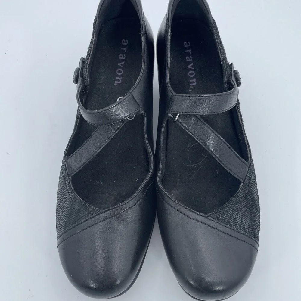 Aravon Leather Black Slip On Heels Womens US Size 11‎  Cross Strap Mary Jane